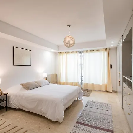 Chauvain Apartment